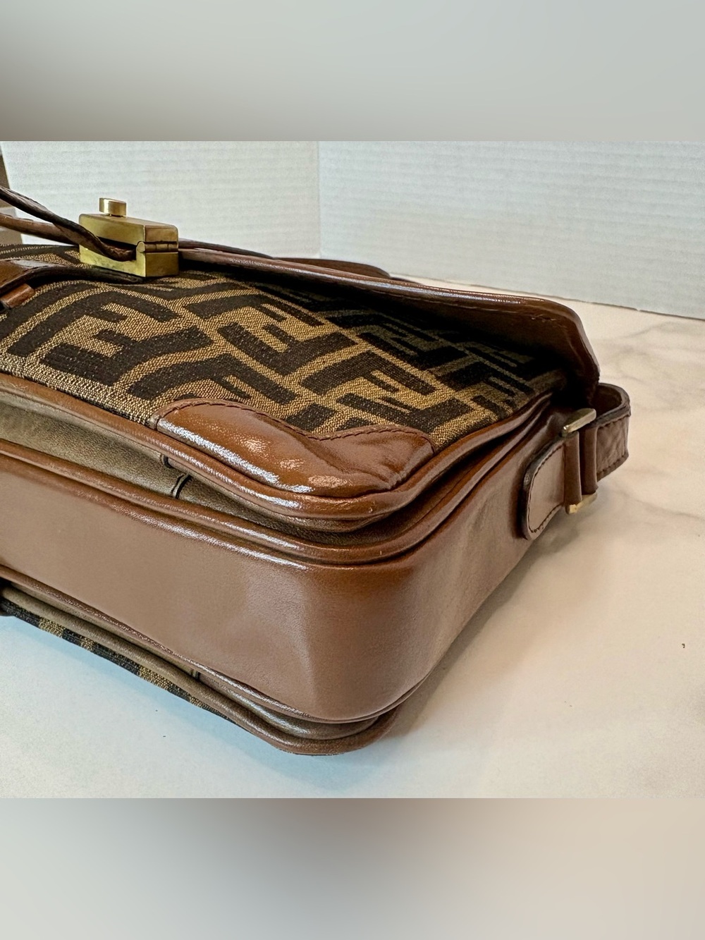 FENDI Zucca Monogram Crossbody ~Vintage - Picture 13 of 16